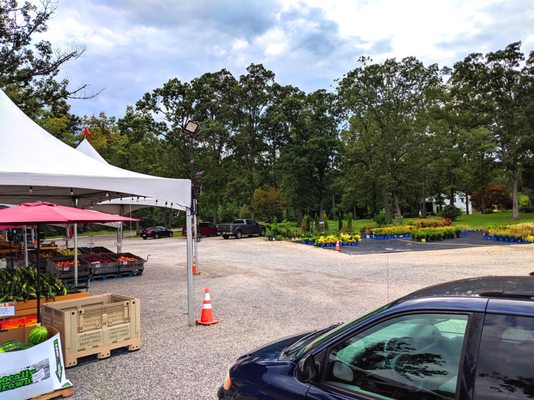 Fiorentino’s Farm Market -- exterior