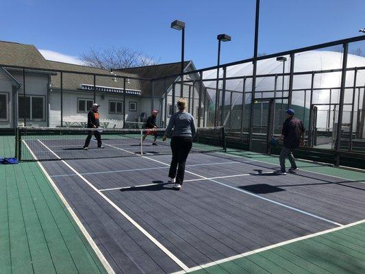 Winter pickleball and paddle tennis