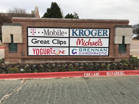 Monument Sign at MacArthur & Kinwest