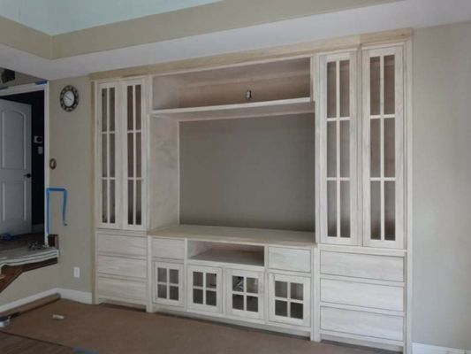 Entertainment center