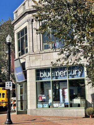 Bluemercury, Montclair