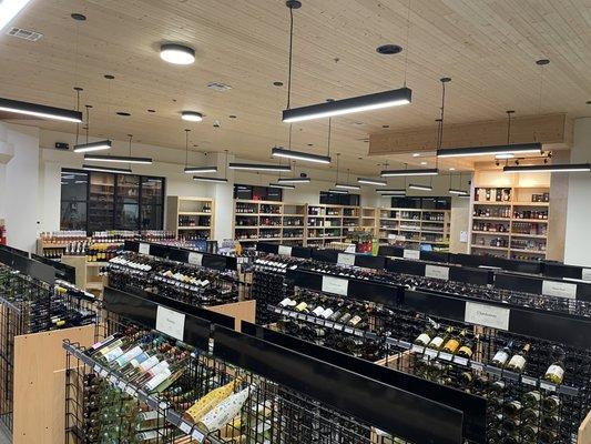 We are a new package store close to Ross Barnett Reservoir with a large selection of wines & spirits.