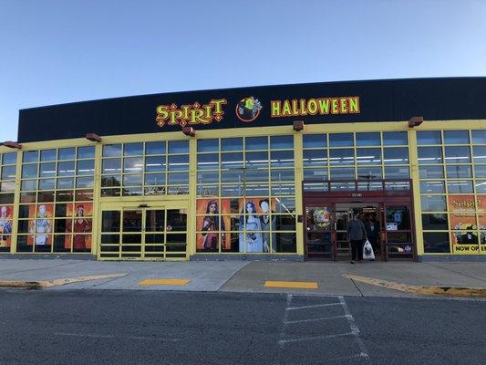 Spirit Halloween