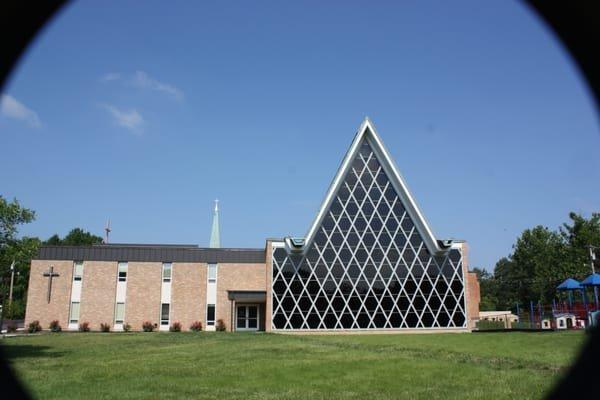 I love and hate the church's facade all at once!