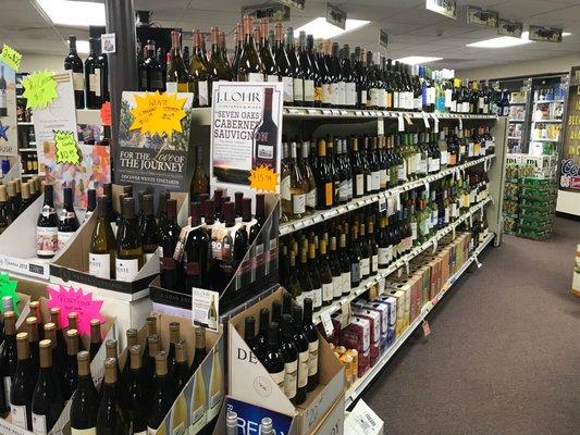 Tyngsborough Liquors