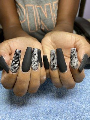 T & T Nails