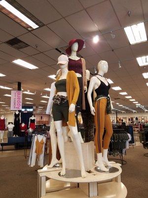 Front Mannequins