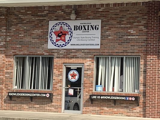 Front of Knowledge Boxing