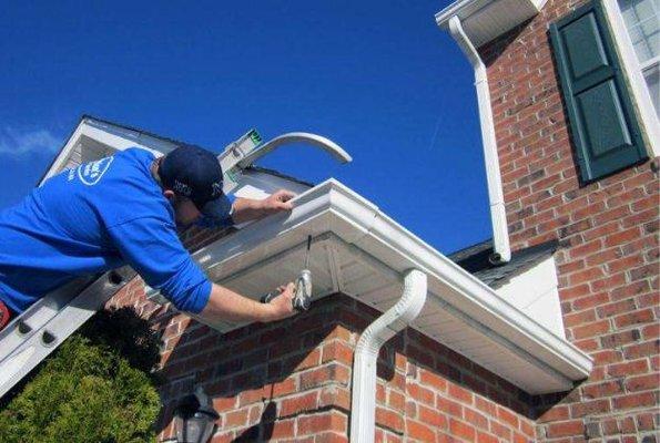 Soffit & Fascia Repair & Gutter Cleaning