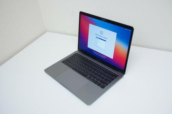 Apple MacBook Pro - We have this Model starting at $500!!