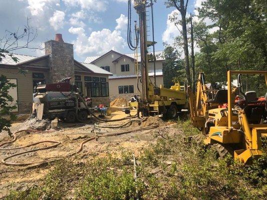 Closed loop geothermal installation.