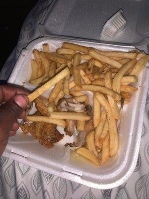 Lemon pepper wing & fries