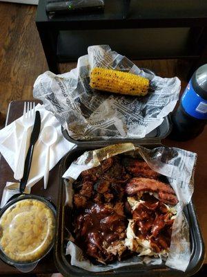 Memphis Madness - Burnt ends, pork, southern sausage, chicken (sauce mild bbq) - grilled corn on the cob, mac n cheese