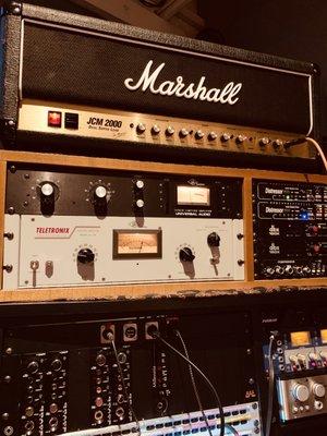 Marshall JCM 2000 / UA 1176 / LA2A / Distressor / Dbx 160x / API 2500 - York Recording