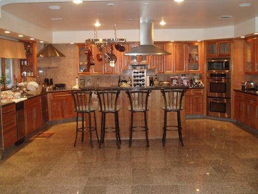 Beautiful Cherry wood kitchen with etched-glass doors, granite and more...