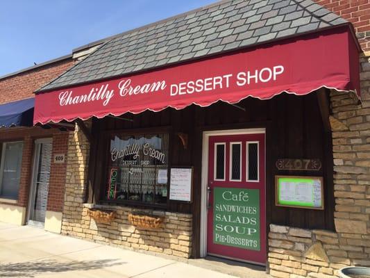 Chantilly Cream Dessert Shop