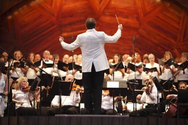 Music Director Christopher Wilkins conducting