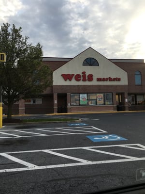 Weis Markets in Kendig.