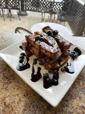 Blueberry French toast bricks with chocolate syrup