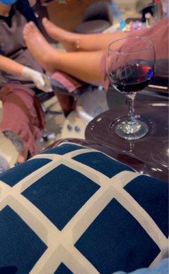 Pedi and wine