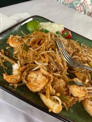 Pad Thai with shrimp