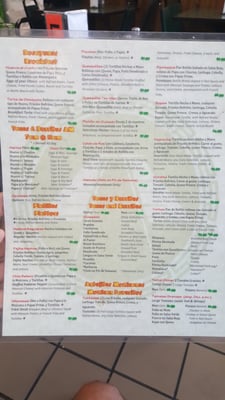 The menu at Azteca de Oro