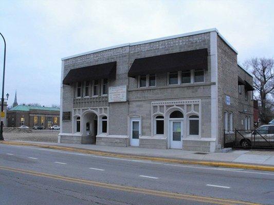 Building Built in 1916.