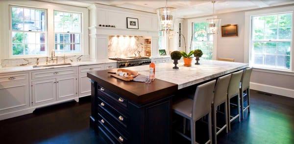 Designer: Kristin Paton Interiors
Builder: Kistler & Knapp Builders