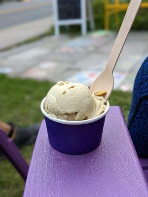 Pistachio vegan ice cream