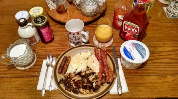 Eggs over easy with breakfast potatoes at the Fish & Loaves.