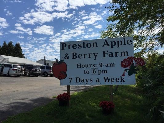 Preston Apple & Berry Farm