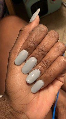 "Round nails w/ gel polish"