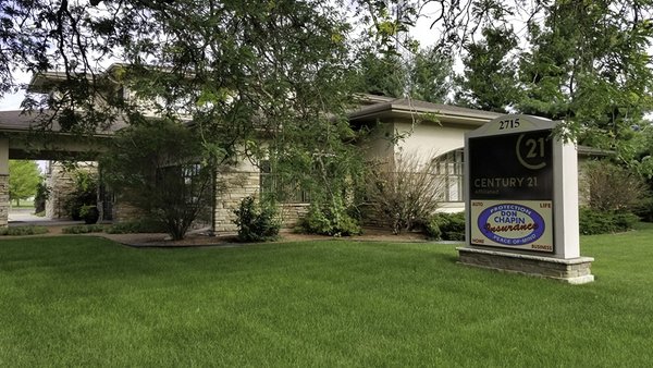 CENTURY 21 Affiliated  Janesville, WI office exterior