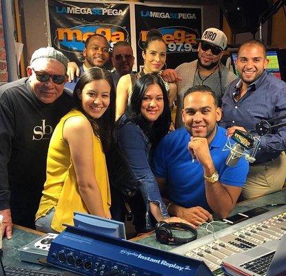 El Abogado en la Radio Listen to our weekly radio shows on La Mega 97.9FM and Amor 93.1FM every Saturday, Sunday, & Monday!