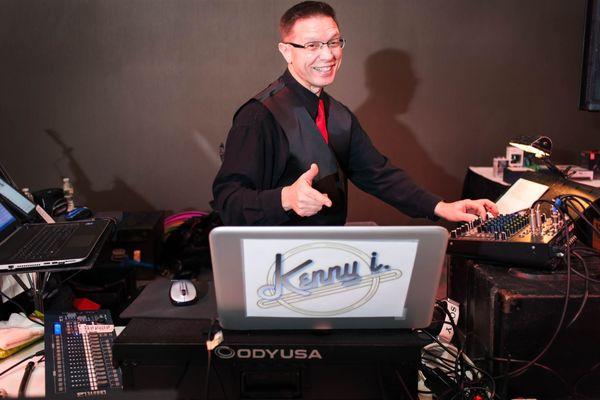 Kenny i Entertainment - Featuring The Kenny i Band