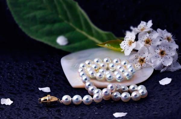 Pearl jewelry