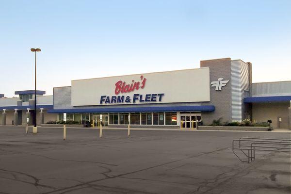 Blain's Farm & Fleet - Freeport, Illinois