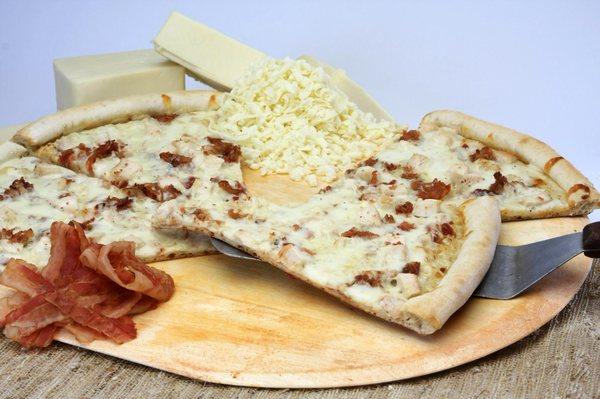 Chicken bacon ranch pizza