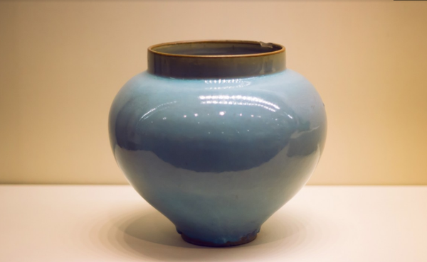 Carousel Etc provides the great community of Tulalip with custom designed pottery and ceramics...