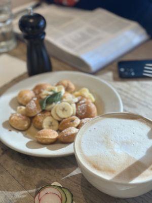 Organic Dutch Mini-Pancakes & Large Latte