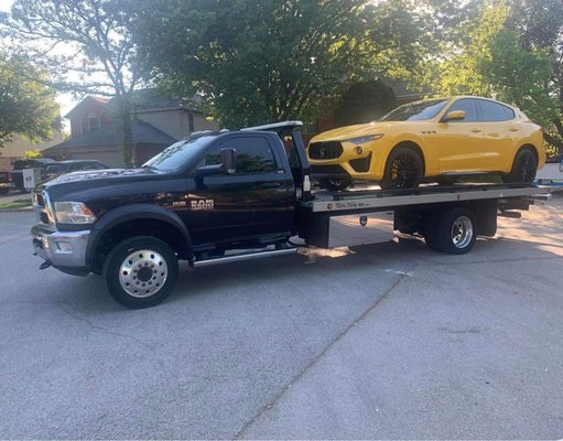 Towing truck service