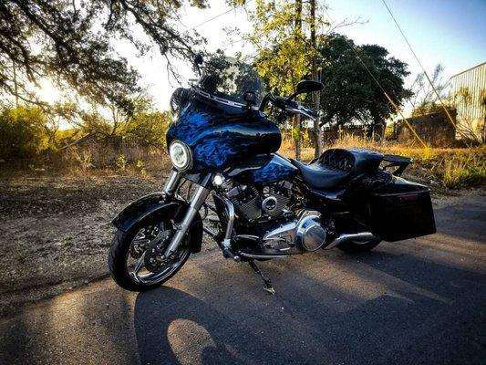 Harley Davidson streetglide with a sony double din stereo with apple CarPlay and android auto