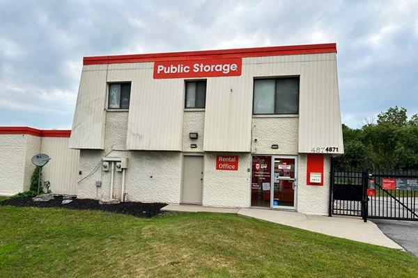 Public Storage