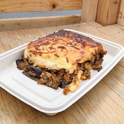 Moussaka Pi - yummy but would love it more if it's served heated.