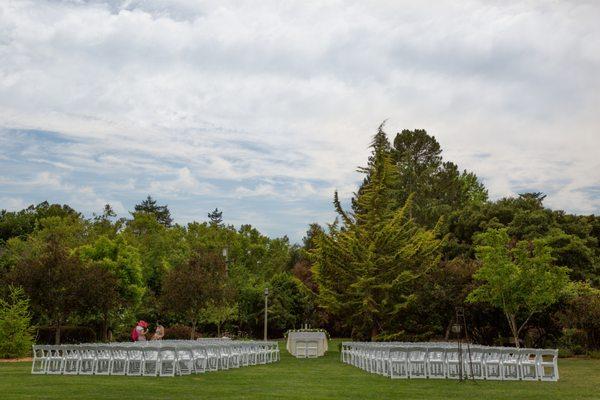 Expansive lawns for outdoor celebrations.