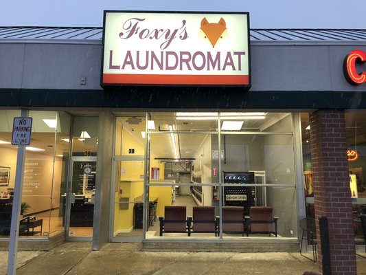 Clean un-attended laundromat