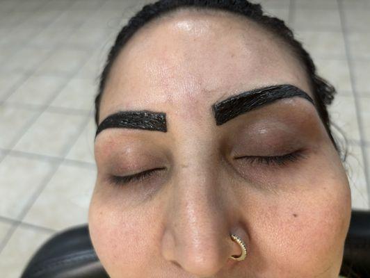 Eyebrows tint