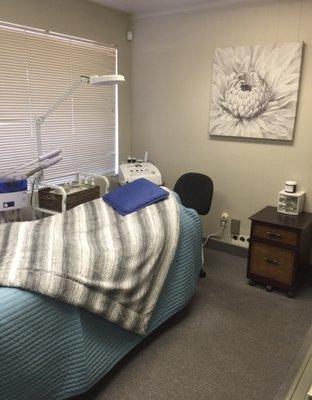 Tranquil treatment room at Greg's Facial Fitness