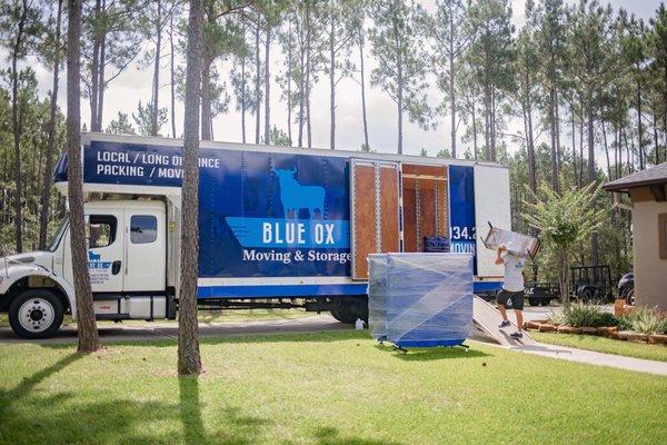 Blue Ox Moving truck and loading by moving experts