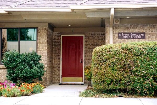 Wrlcoming Front Door to Dr. Brooks' Office